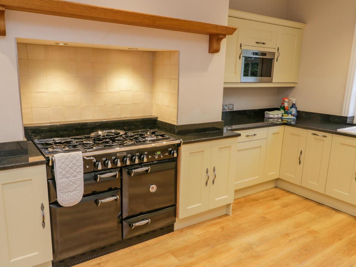 Villa 1 Deepdale Avenue Scarborough Esterno foto